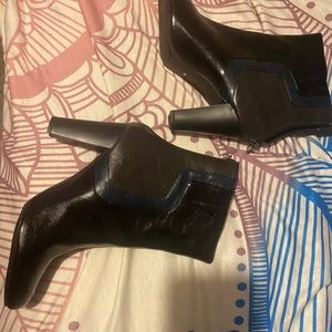 New York transit ankle boots